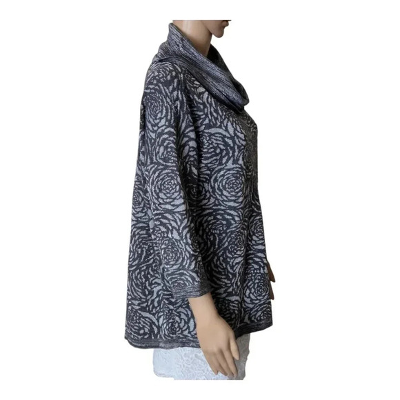 Chico's sweater women's gray floral shimmer cowl neck size 2 - Picture 3 of 4